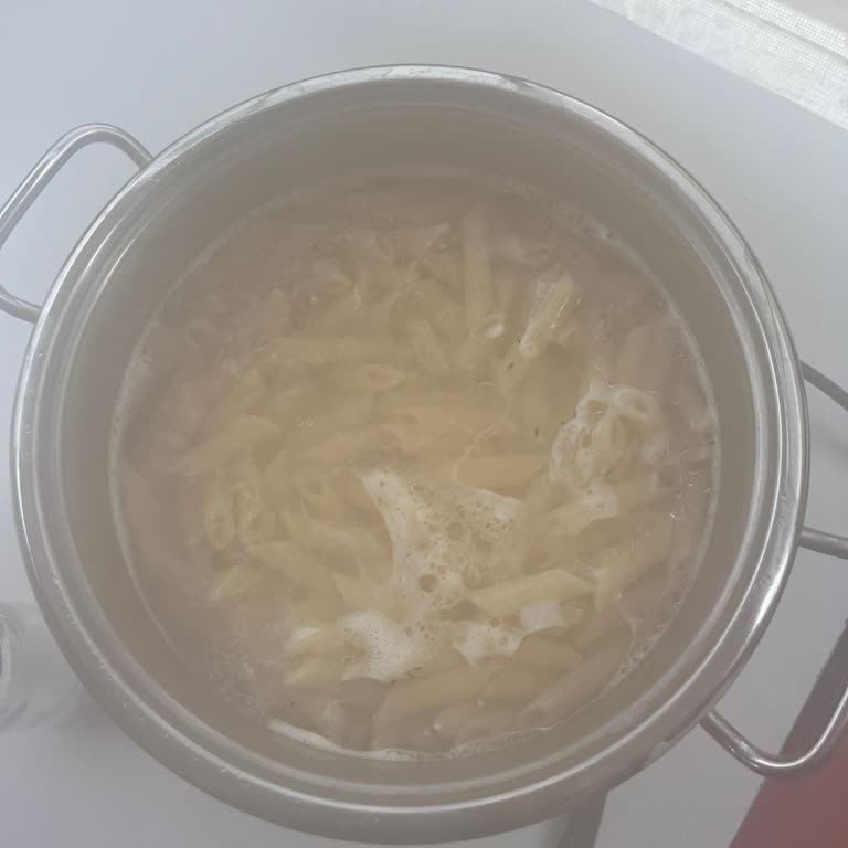 Berona Kıvırcık Makarna'da Böcek Tespiti