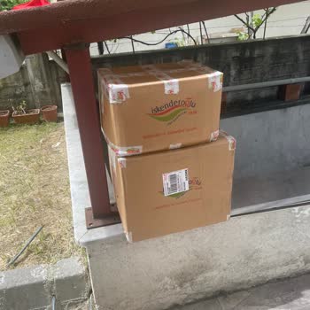 Ağır Kargolar Apartman Girişine Bırakıldı, Personel Yardım Etmeyi Reddetti