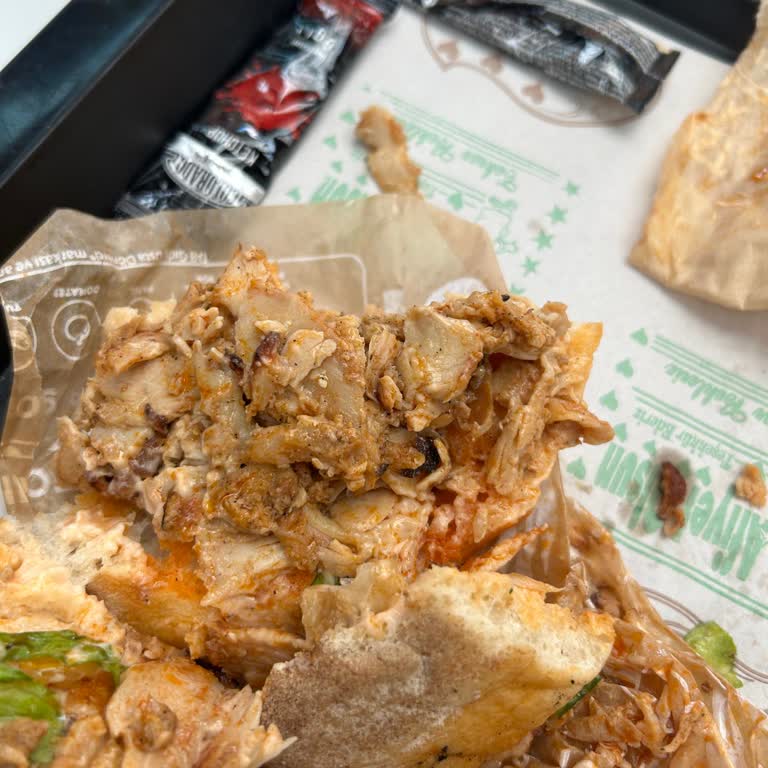 Usta Dönerci Şubesinde Çiğ Tavuk Döner Sunulması Ve Sağlık Riski