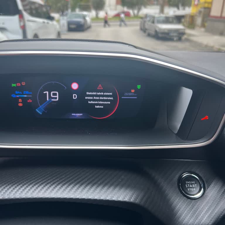 Peugeot 2008 GT Elektrik Arızası Ve Uzun Servis Bekleyişi