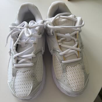 Nike Ayakkabılarda Tekrarlanan Renk Hatası Ve Sürekli Mağaza Ziyareti