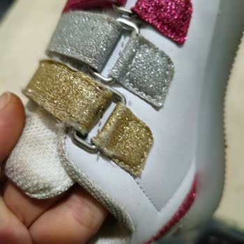 Vicco Işıklı Kız Sneaker'da Simlerin Çabuk Dökülmesi Ve Servis Eksikliği