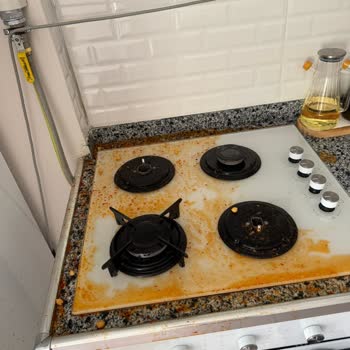 Düdüklü Tencere Patlaması Bebeğimi Korkuttu Ve Evimize Zarar Verdi