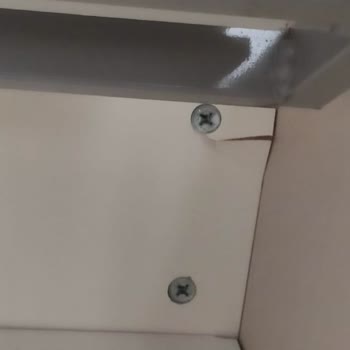 Taşpınar Mağazası’nda Kırık Parça İçin Sorumluluk Reddi Ve Değişim Talebi