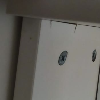 Taşpınar Mağazası’nda Kırık Parça İçin Sorumluluk Reddi Ve Değişim Talebi