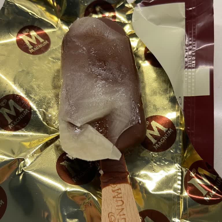 Magnum Mini Classic Dondurmasında Çikolata Dışı Donmuş Madde Ve Sağlık Riski