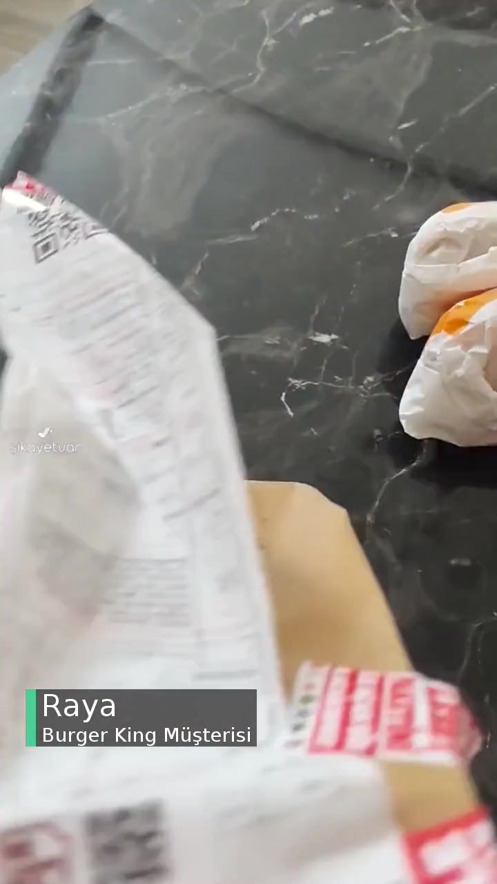 Burger King Eksik Ürün videonun kapak resmi
