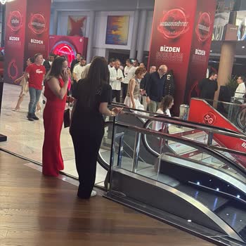 Temizlik Ve Kalabalık Nedeniyle Personel İlgisizliği, Ek Ücret Talebi Ve İade İstemi