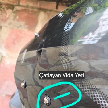 Kalitesiz İşçilik Ve Eksik Contalarla Gelen Ön Cam Çatladı, Ücretsiz Değişim Talebi