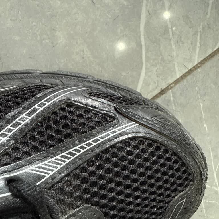 New Balance 1906 Ayakkabısında Kısa Sürede Yan Açılması Ve Değişim Talebi
