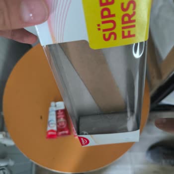 Yanıltıcı Büyük Kutu Ve Küçük Diş Macunu
