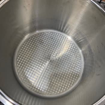 Fissler Düdüklü Tencerede İç Yüzey Soyulması Ve İade Reddi
