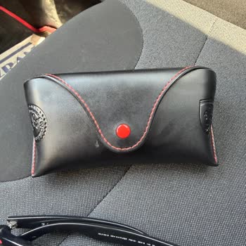 Aşırı Karanlık Lensli Ray-Ban Gözlüğü İçin Değişim Talebi Reddedildi