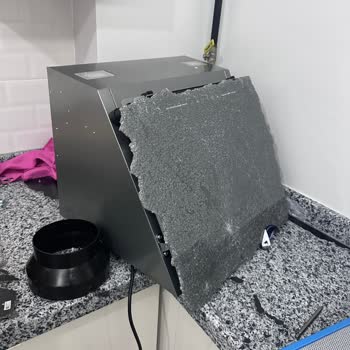 Eksik Montaj Ve Kırılan Cam İçin Uzun Süreli Servis Bekleyişi