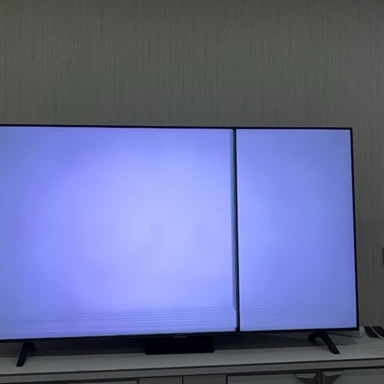 Garanti Kapsamındaki TV'de Ekran Çizgisi Ve Servis İhmali
