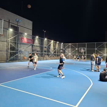Avcılar Spor Kompleksi Halka Kapatılamamalı: Vatandaşların Mağduriyeti