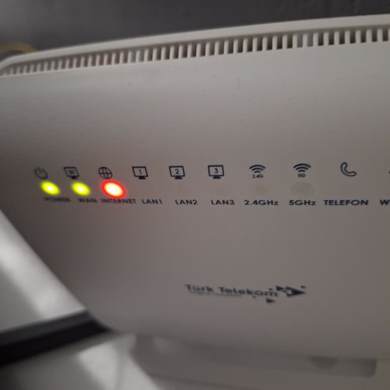 İnternet Kesintisi İş Ve Eğitim Süreçlerini Aksattı