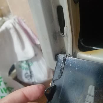 Simfer Turbo Fırın Kapak Aniden Kırıldı, Kullanılamaz Duruma Geldi