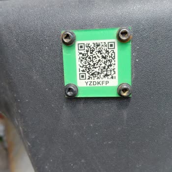 Martı Scooter’ı Engelli Aracın Önüne Çöktü, Hastane Yolunu Kapattı