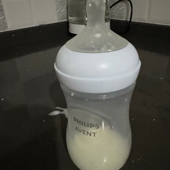 Biberon Uçları Sızıntı Yapıyor Ve Bebeği Boğma Tehlikesi Oluşturuyor