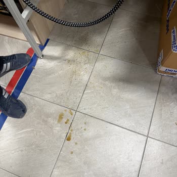 Homend Jetsteam Ütüde Temizleme Sonrası Pas Ve Kir Çıkması, Servisin Cevapsızlığı Ve Değişim Talebi