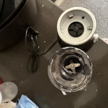 Kiwi Ksb2214 Standlı Blender İlk Kullanımda Patlayarak Tehlikeli Güvenlik Açığı Ortaya Çıktı