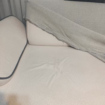 Koltuk Takımında Kumaş Ayrılması Ve Sünger Çökmesiyle Büyük Hayal Kırıklığı