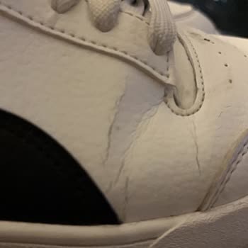Puma Ayakkabısında Az Kullanımda Şiddetli Deformasyon Ve Çatlama