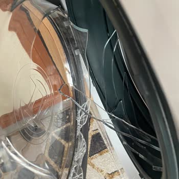 Camı Kendiliğinden Patlayan Bosch Çamaşır Makinesi Garantiden Kapsam Dışı Mı?