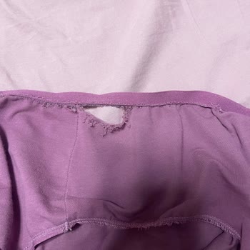 İlk Yıkamada Dikişleri Atan İç Giyimde Kalite Sorunu Ve Online Satın Alma Sonrası Mağaza İade Sorunu