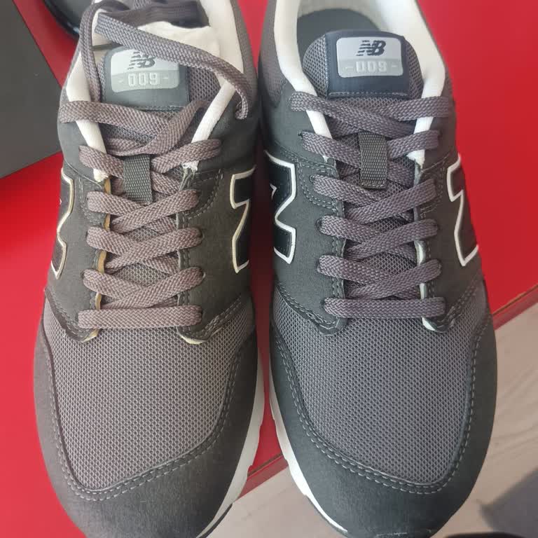 Maxioutlet’ten Yanlış Renkli Ayakkabı Gönderimi Ve Açıklamasız Sipariş İptali