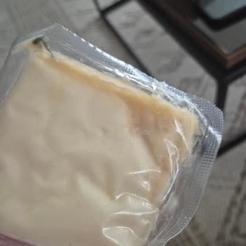 Ankara Nevgross'tan Sütaş Peynir Paketi Küflenmiş Güven Kırıldı