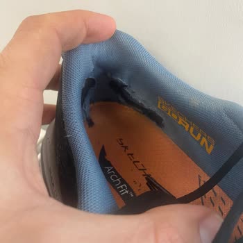 Skechers Ayakkabısının Üç Ayda Tabanda Ve Ökçede Yırtılması, Üretim Hatası Şikayeti
