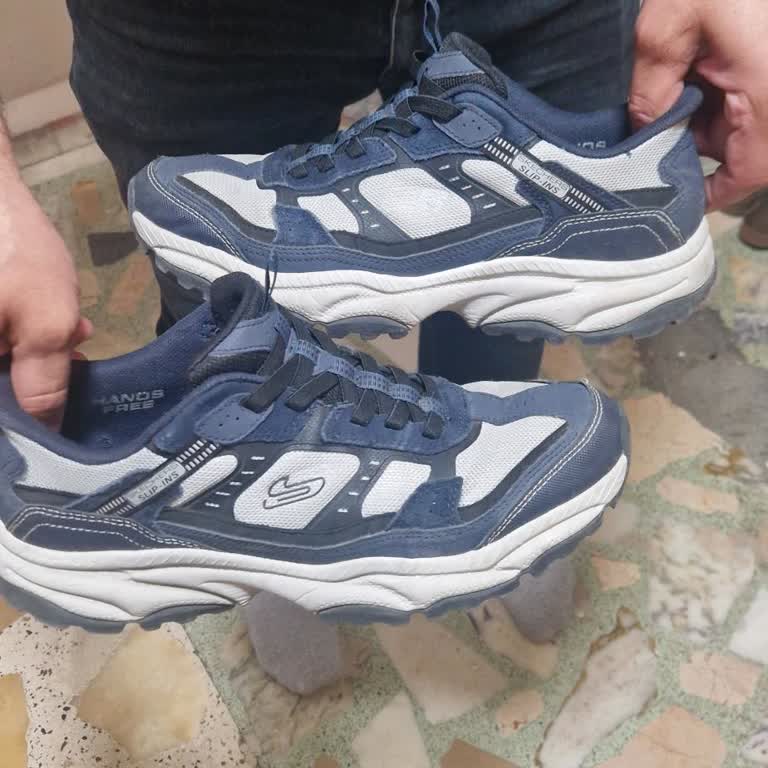 Skechers Ayakkabısında Dikiş Sorunu: Kısa Sürede Ayrıldı, Ücretsiz Onarım Veya Değişim Talebi