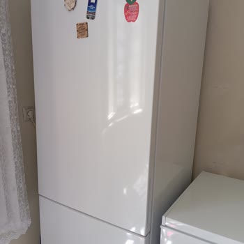 Regal Buzdolabında Gaz Kaçağı: Üretim Hatası Nedeniyle Değişim Talebi
