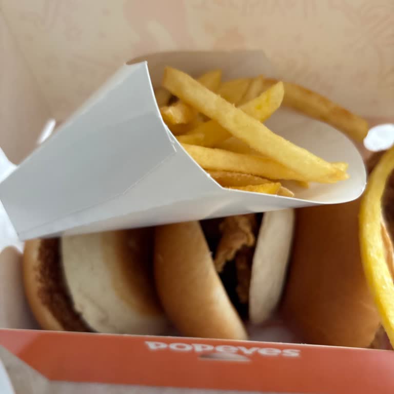 Ekstra Ücretle Aldığım Kanat Ve Patates Teslim Edilmedi