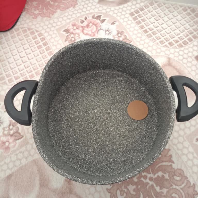 Yamuk Gelen Granit Tencere Ve Cevapsız Müşteri Hizmetleri