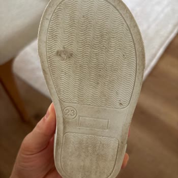 Üç Kez Giyilen Çocuk Ayakkabısında Hızlı Patlak Ve Fiziksel İnceleme Talebinin Reddedilmesi