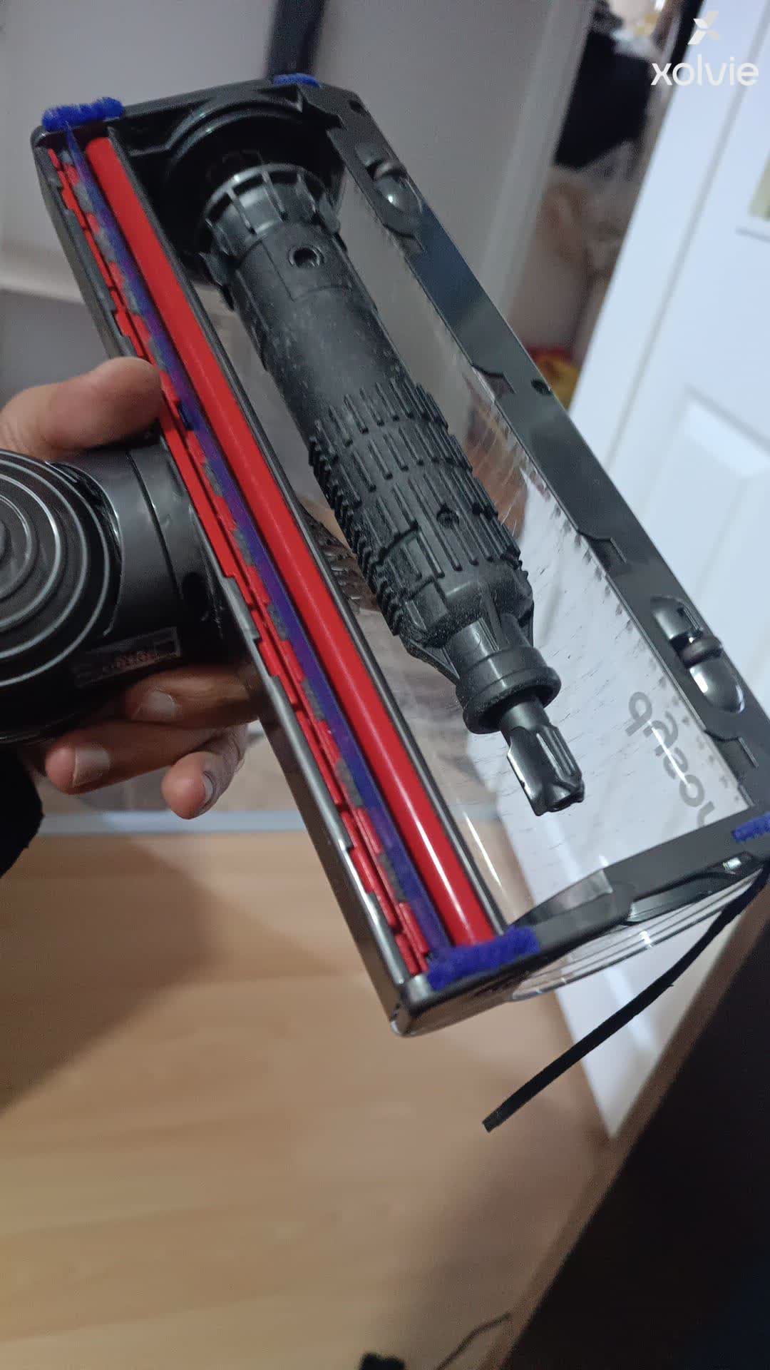 Dyson V12s Hair Removal Vanes Head Broke During Normal Use - Xolvie