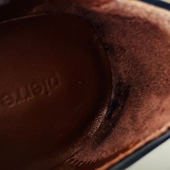 Pierre Cardin'dan Gelen Defolu Ayakkabı Ve Yanıtsız Müşteri Hizmeti
