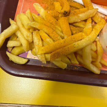 Sipariş 25 Dakikadır Bekliyor, Sos Ve Patates Eksik, Ekstra Ödeme Boşa