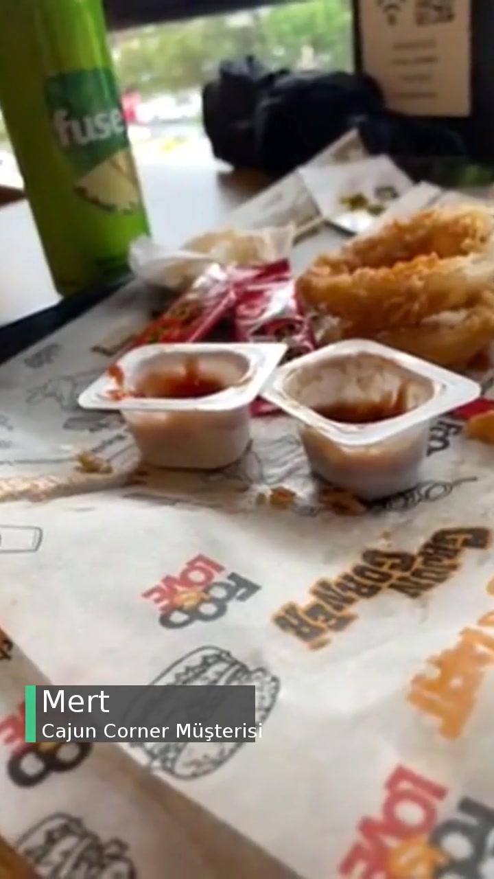 Cajun Corner Memnuniyetsizliği videonun kapak resmi