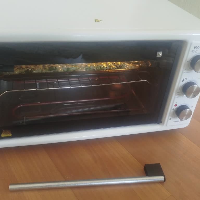 Kumtel Mini Fırının Cam Kapak Kulpu İlk Kullanımda Eritildi Ve İade Talebi