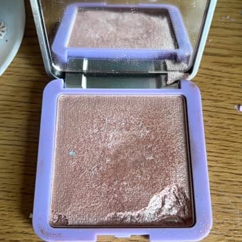 Gratis Silky Touch Highlighter Ambalajı Çatladı Ve İç Kısmı Kırıldı