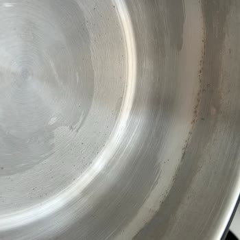 Korkmaz Çelik Tencere Setinde Logo Eksikliği Ve Pas, Ücret İadesi Talebi