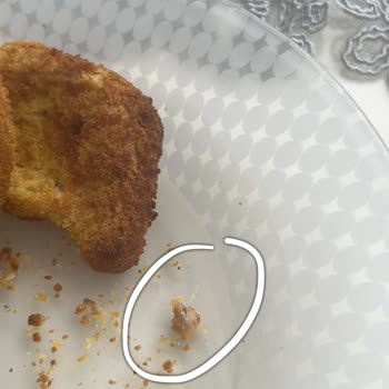 BİM Nugget’ında Uzun Kıl Bulunması Hijyen Şikayeti