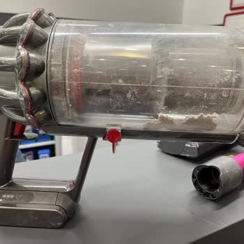 Media Markt Antares Mağazasından Dyson V10 Servisi Kirli Ve Tamir Edilmemiş Şekilde Döndü