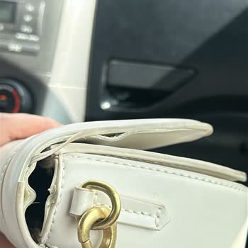 Zara'dan Aldığım Çanta Kısa Sürede Yırtıldı, Garanti Süresi Yanlış Bildiriliyor