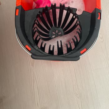 Macromax Temizlik Setinin Sıkma Aparatı Kısa Sürede Kırıldı
