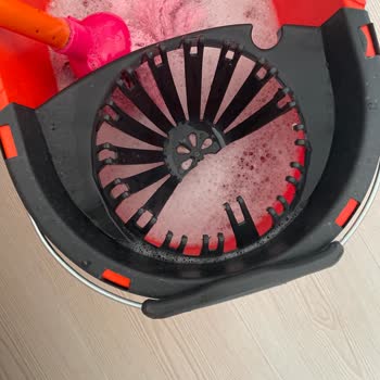 Macromax Temizlik Setinin Sıkma Aparatı Kısa Sürede Kırıldı
